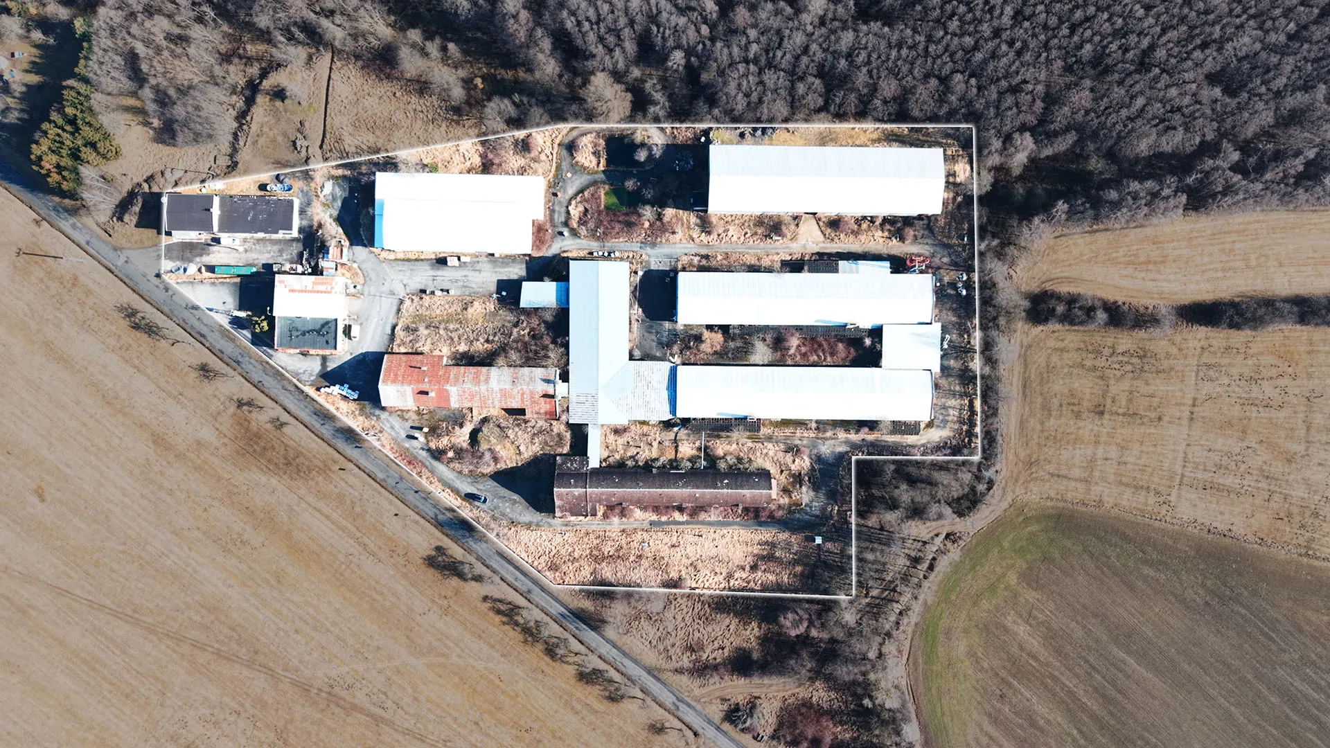 Výrobní a skladový areál u Skutče